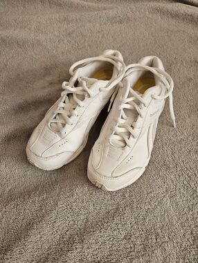 Reebok White Women's Walking Sneakers